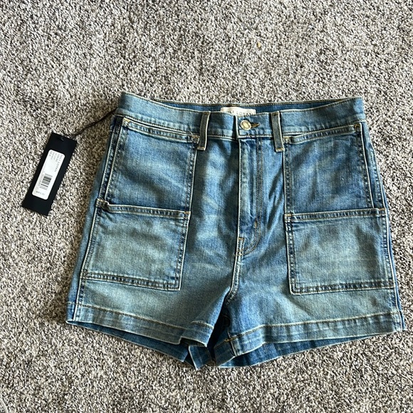 NILI LOTAN | Livie Denim Short - Picture 6 of 9